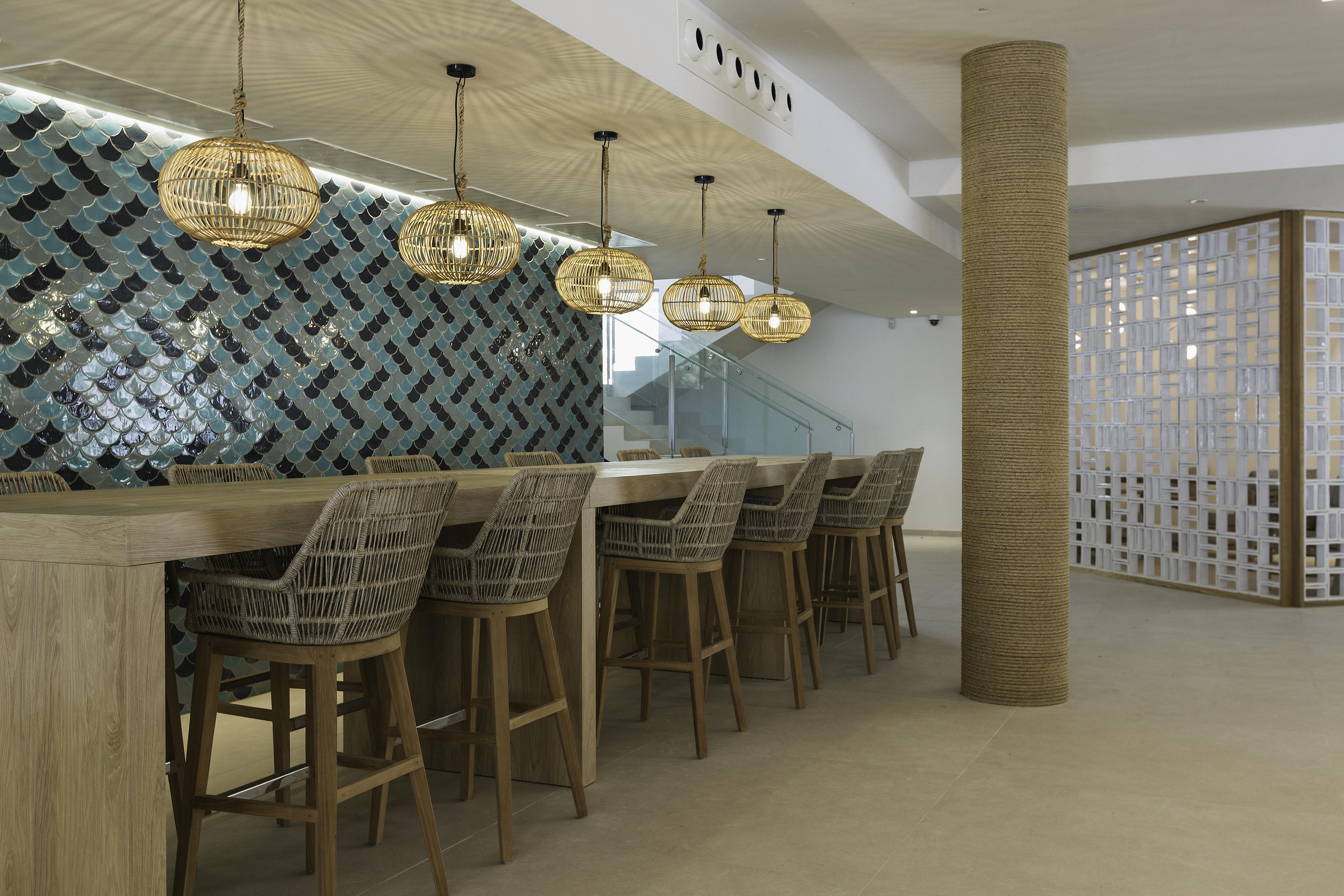 Cala San Miguel Ibiza Resort, Adults Only, Curio Collection By Hilton Port de Sant Miguel Экстерьер фото The interior of the new terminal
