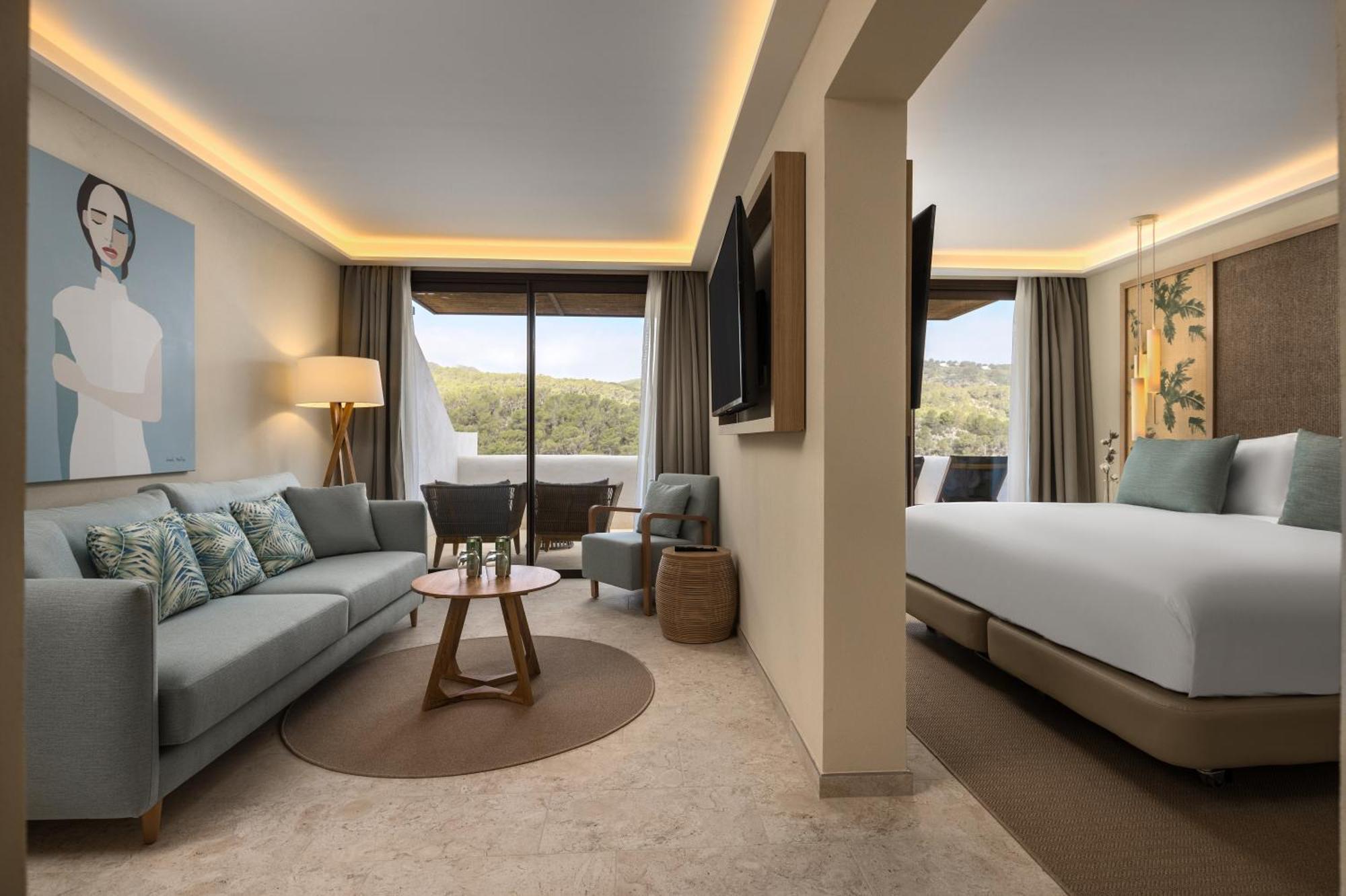 Cala San Miguel Ibiza Resort, Adults Only, Curio Collection By Hilton Port de Sant Miguel Экстерьер фото