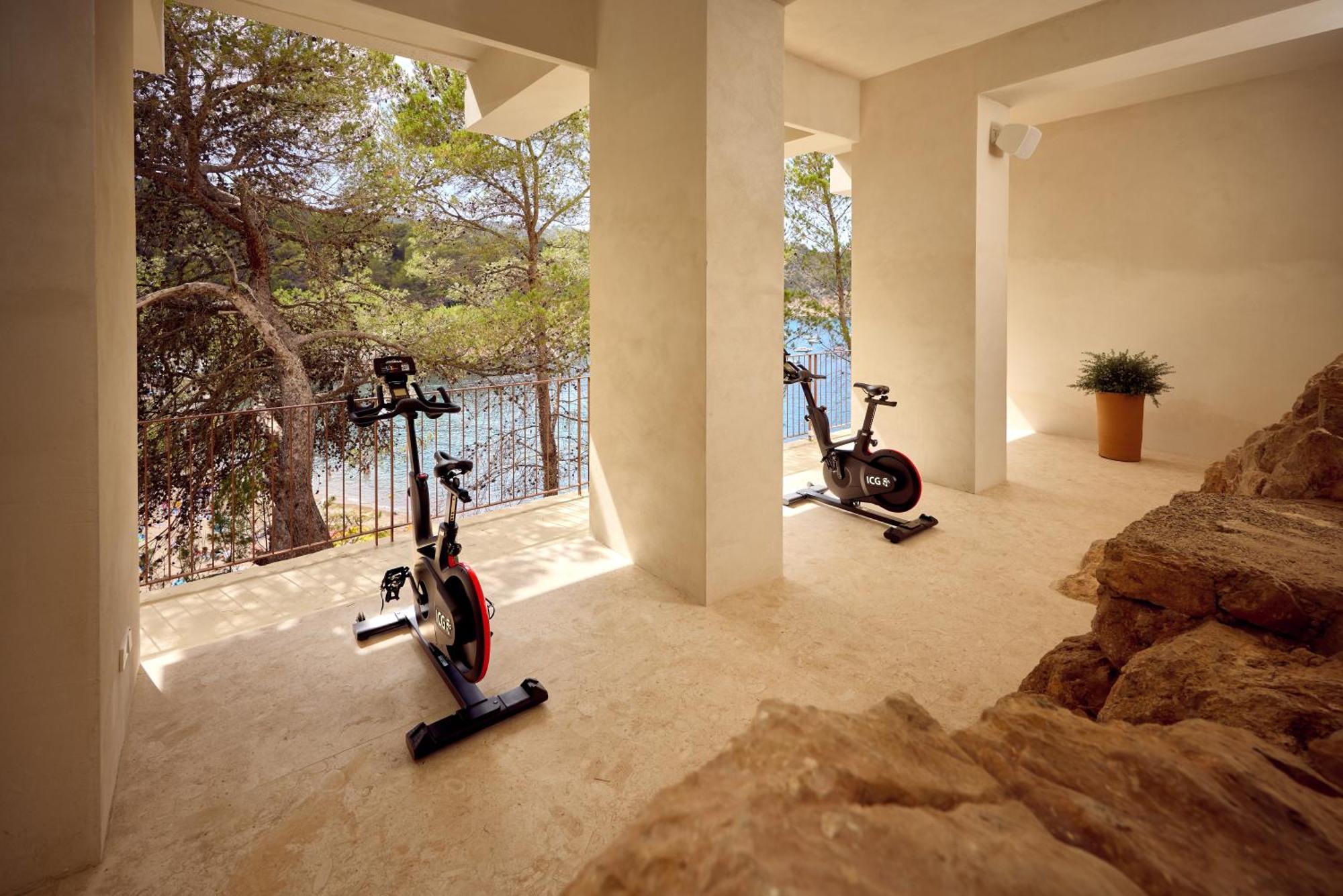 Cala San Miguel Ibiza Resort, Adults Only, Curio Collection By Hilton Port de Sant Miguel Экстерьер фото