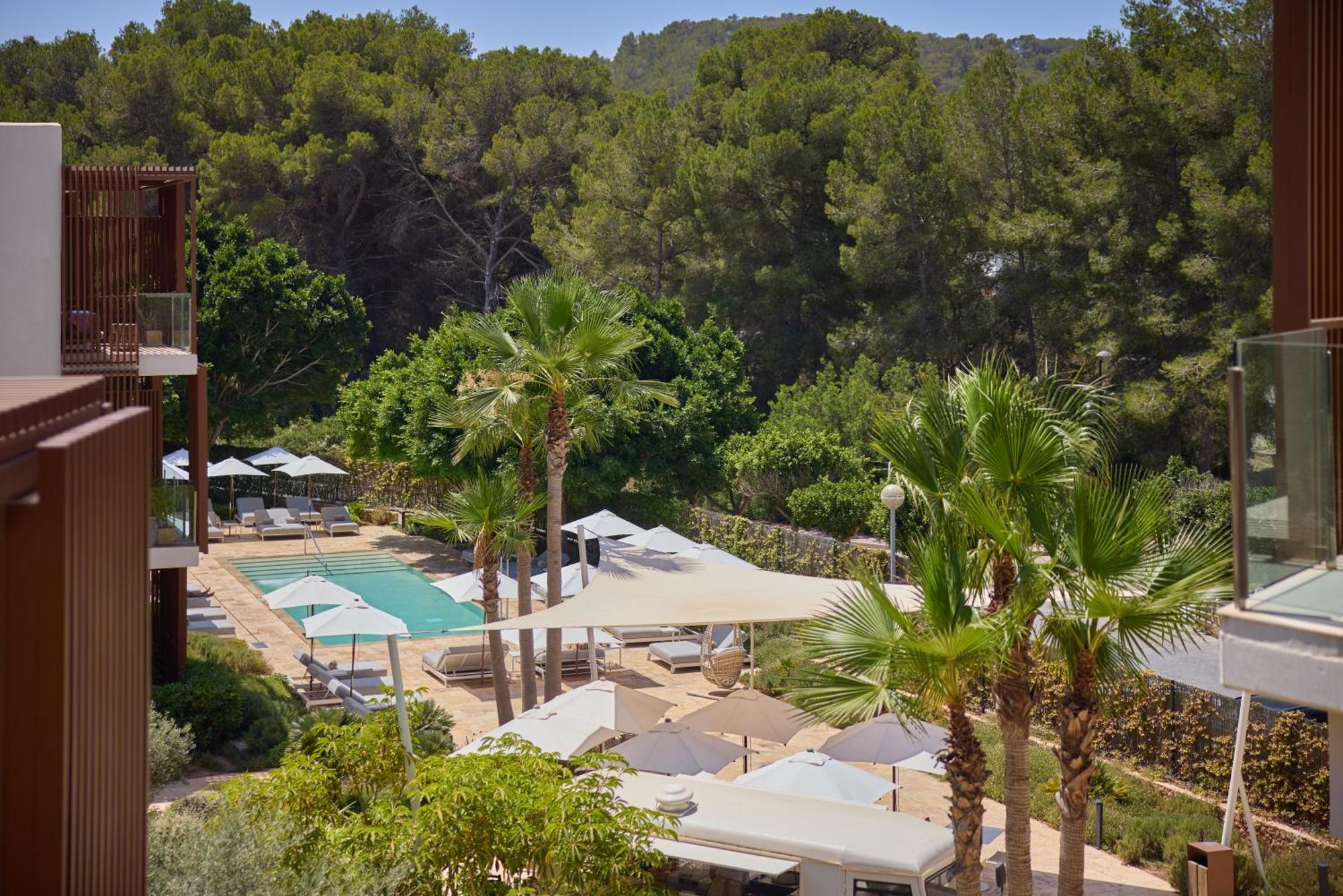 Cala San Miguel Ibiza Resort, Adults Only, Curio Collection By Hilton Port de Sant Miguel Экстерьер фото